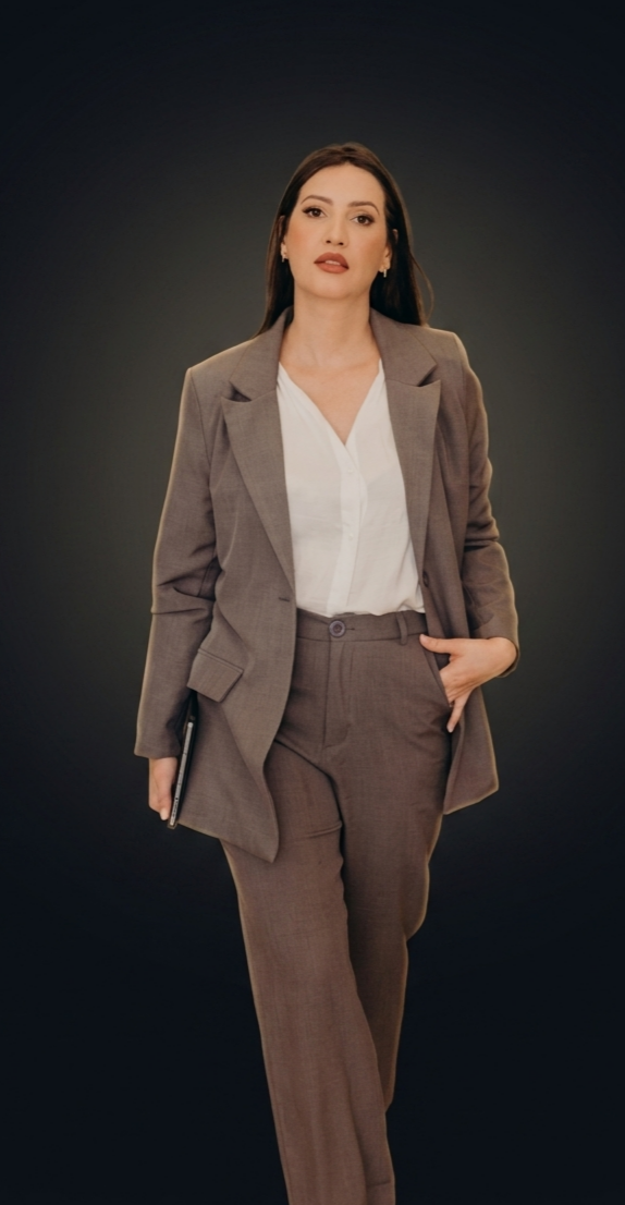 Dra. Danielly Lopes - Além da Estética